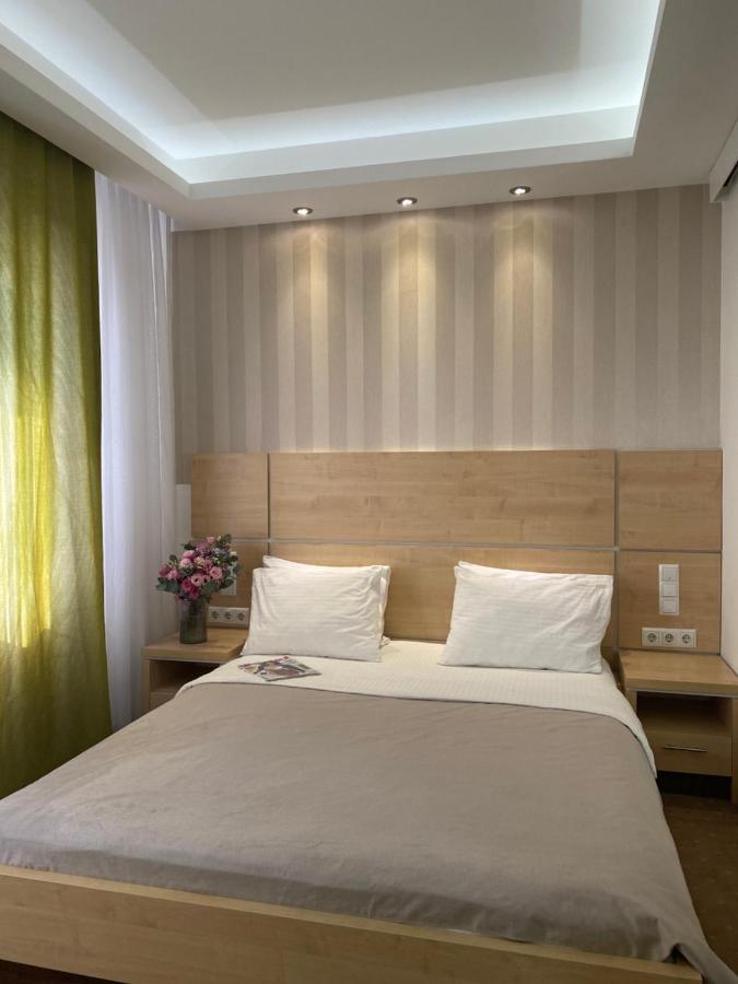 Laurus Motel Airport Tuzla Zivinice Экстерьер фото