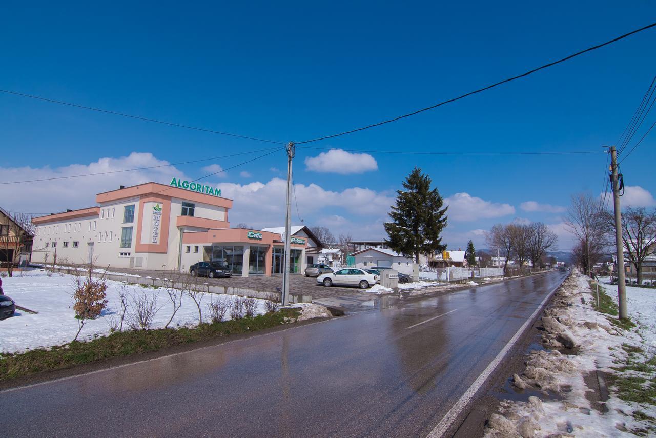Laurus Motel Airport Tuzla Zivinice Экстерьер фото