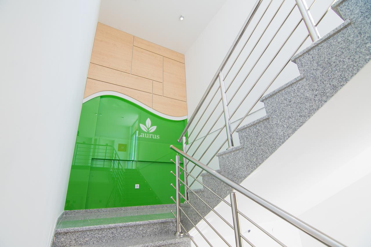 Laurus Motel Airport Tuzla Zivinice Экстерьер фото